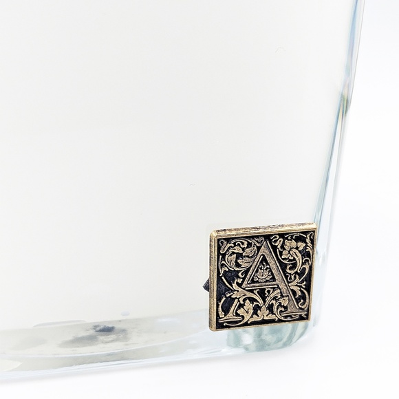 2 Aromatique White Teak & Moss Glass Cube Candles - Picture 6 of 6